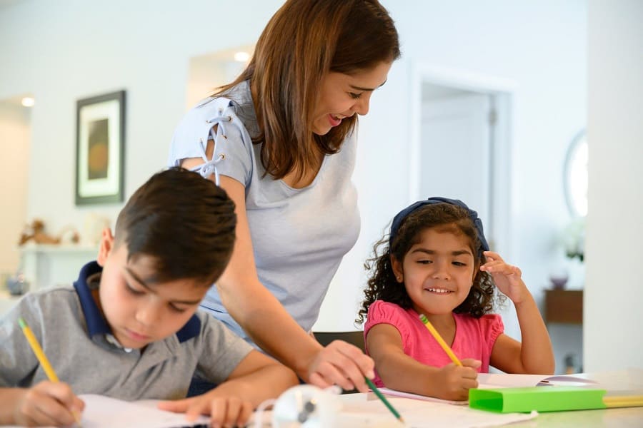 sự kiên nhẫn khi làm bài tập với con